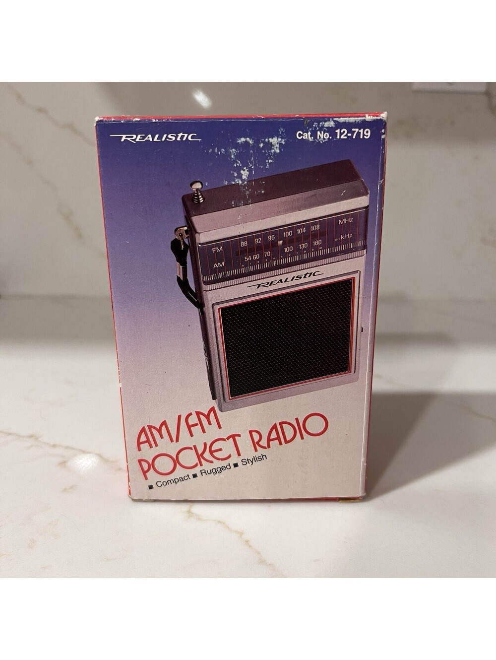 NEW Vintage Realistic Pocket Radio AM/FM Handheld 12-719 Radio Shack Camping